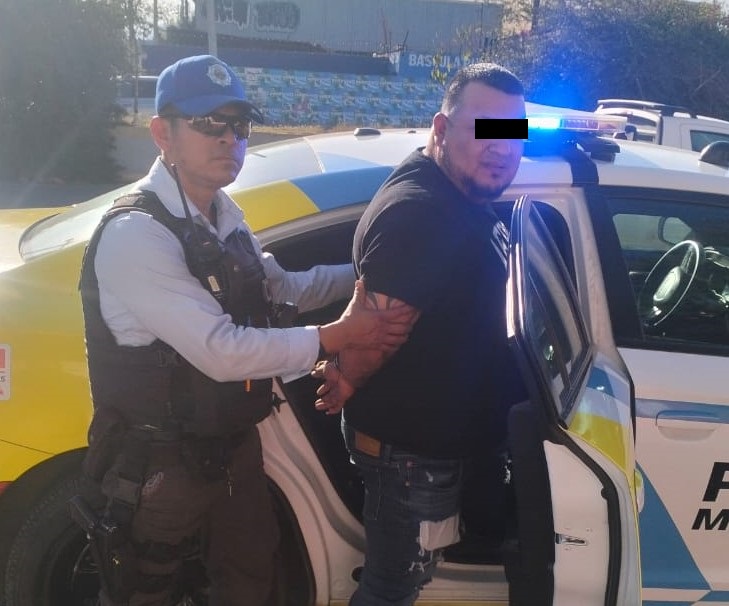 montachoques en Monterrey, policía de Monterrey, choque falso, fraude vial, seguridad ciudadana