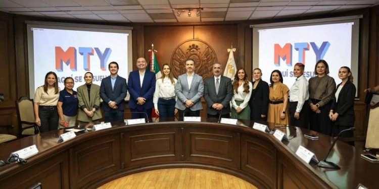 alianza-educativa-con-convenio-con-UDEM-por-parte-de-monterrey